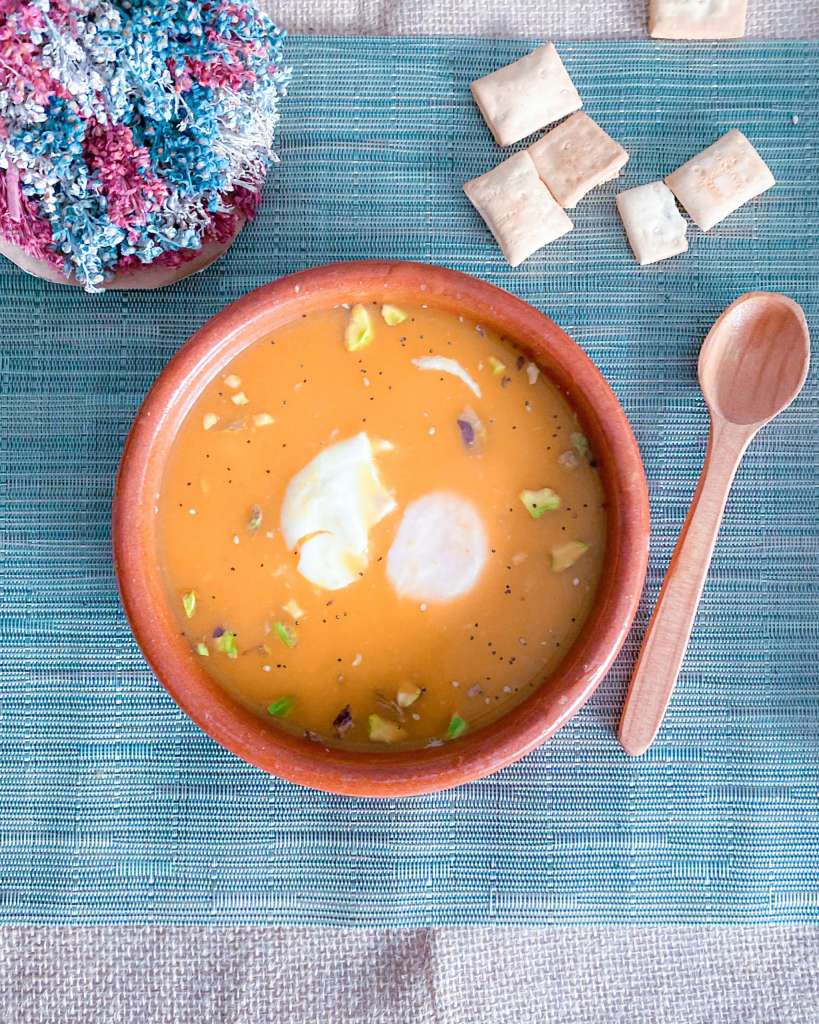 Crema de calabaza con huevo escalfado